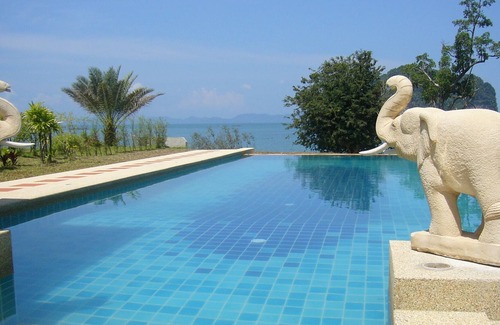 Ban Thalane Villa | Waterside Bay View Pool Villa