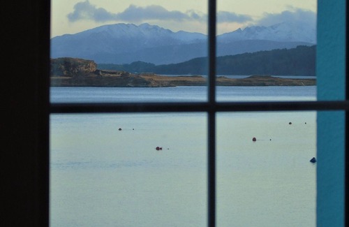 Tighnabruaich House | Waterside house with mooring Glorious views on Kyles of Bute sleeps 12