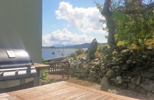 Tighnabruaich House | Waterside house with mooring Glorious views on Kyles of Bute sleeps 12