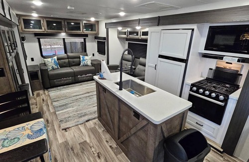 Port Bolivar House | Waterside RV – Sport Trek Bumper Pull - Sleeps 4