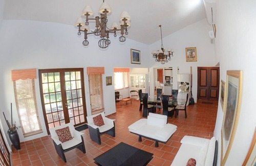 Cerro Gordo Villa | Waterview 2BR PLUS + 3 baths Villa Nurlan - DORADO