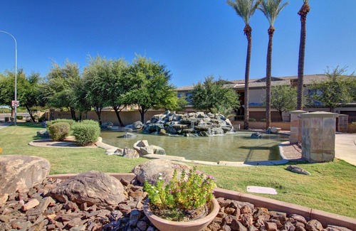 Fox Crossing Condo | Waterview Condo in Chandler/Ocotillo