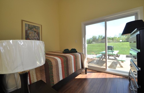 Wiarton Hotel | Waterview On The Bay