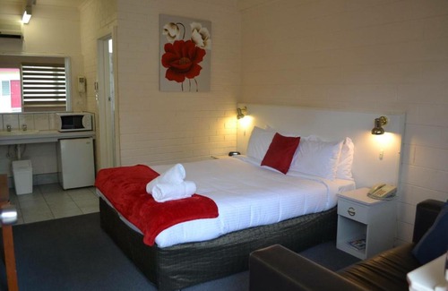 Seymour Hotel | Wattle Motel