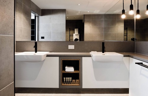 Waurn Ponds Hotel | Waurn Ponds Estate