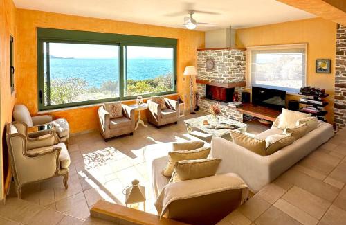 Karystos Villa | Wavefront Serenity - Exotic & Dreamy Getaway