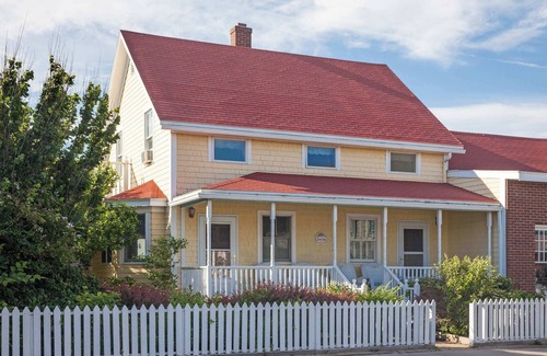 Block Island Apartment | Waverly Suite 1 on the Beach