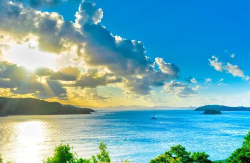 Hamilton Island Apartment | Waves 6 on Hamilton Island by HIHA