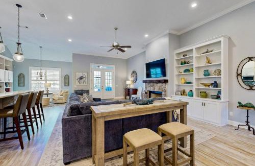 St. Simons Island House | Waving Sea Palms