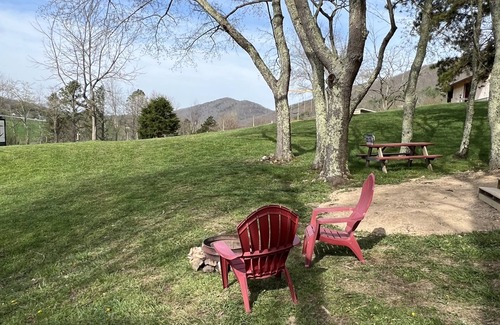 Gap Mills RV Rental | Way Up Acres and Lodging