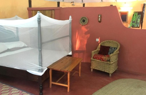 Rusinga Island Hotel | Wayando Beach Eco Lodge