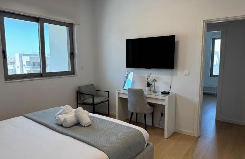 Acropolis Apartment | WealthyStays Parkside Residence
