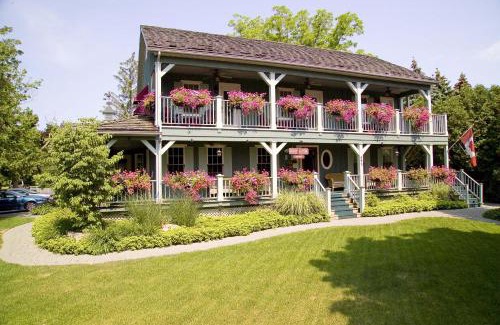 Historic Old Town Hotel | WeatherPine Inn