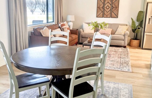 Toquerville House | Wedding Venue~Desert Mansion~Sleeps 46~Pool~Views~Reunions