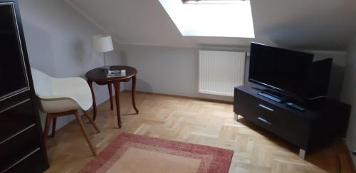 Lublin Apartment | WEEKEND 88m BIG APARTAMENT Numer 1 LUBLIN dobry standard blisko centrum - poczuj sie jak w domu i przedłuż bezpośrednio rezerwację by zostać u nas na dłużej bez opłat za strefę parkowania