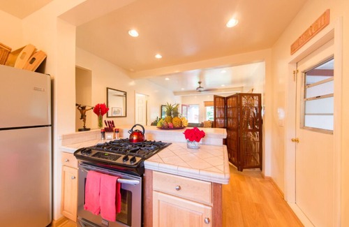 Kamuela House | Weekly/Monthly Discounts! Hawaiian Luxury above Mauna Kea & Hapuna Beach!