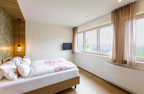 Eichberg-Trautenburg House | Weingut-Wohlfühlzimmer Adam-Lieleg