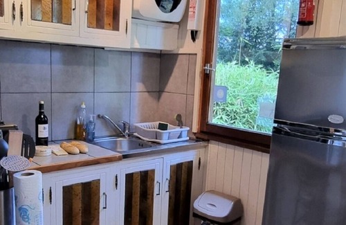 Balledent Cabin | Weir Cottage: Private Lakeside Gite In Idyllic Location. A Great Place To Relax!