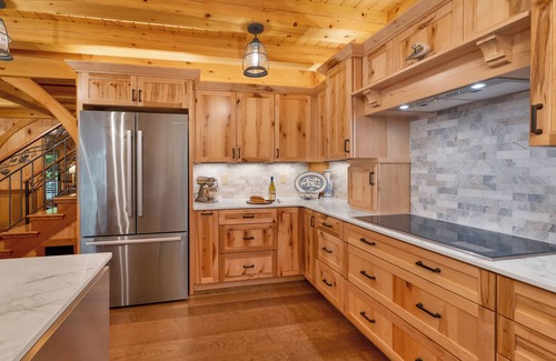 Meredith House | Wekepeke Point Estate on Lake Winnipesaukee