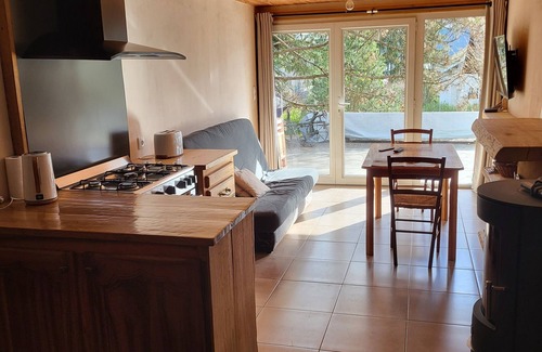 La Rochette Apartment | Welcome. Appt full foot with terrace