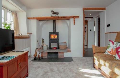 Worlington House | Welcome Cottage