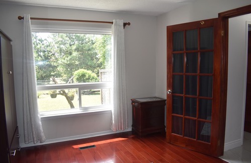 Brampton House | Welcome Home! WOW! Welcome home to this spacious and serene, comfy space for all