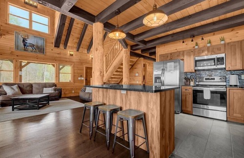 Sugar Grove Cabin | Welcome to Arrow Ridge Lodge