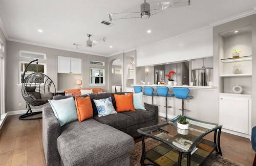 El Lago House | Welcome to Bayfront Bliss!