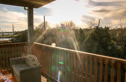 El Lago House | Welcome to Casa Seabrook, your By-The-Sea-Get-Away!