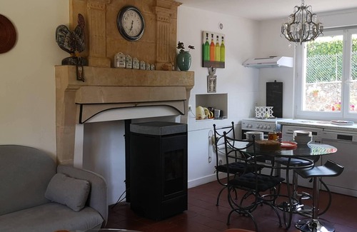Cogners House | Welcome to Cogners 20 beds with 3 gardens in a quiet village
