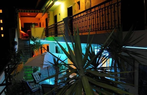 Neos Marmaras Bed & Breakfast | Welcome To Hotel petunia, In Neos-marmaras,xalkidiki ,greece, triple room 4