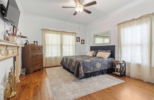 Humble House | Welcome to Humble Inn, your cozy home away from home in the heart of Humble, TX