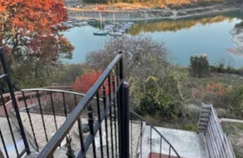 Belton House | Welcome to Marina Pointe! Stay, Relax, Explore-Your Perfect Getaway Starts Here!