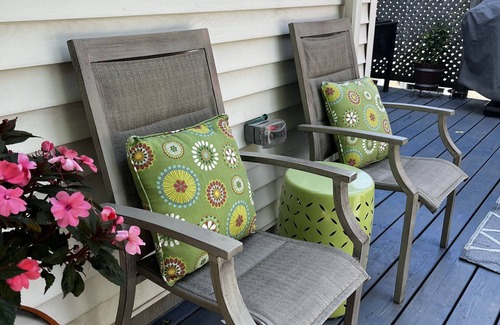 Niagara Falls House | Welcome to our cozy little cottage-style home, your home away from Home!