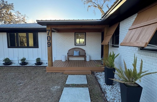 Lake Park House | Welcome to our home! Lakefront Living, Where Beautiful Sunsets are unforgettable