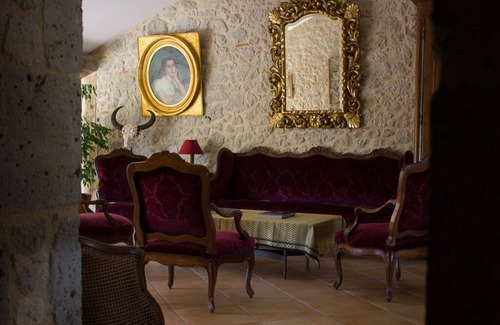 Calignac House | Welcome to our house, we are happy to open its doors to you!