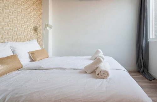 Municipality of Tilburg Apartment | Welcome to our spacious and charming home in the Museum Quarter!