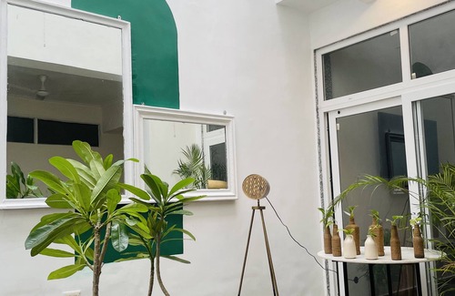 C-Scheme Bed & Breakfast | Welcome to Pinterest Inspired Villa in center of the city.