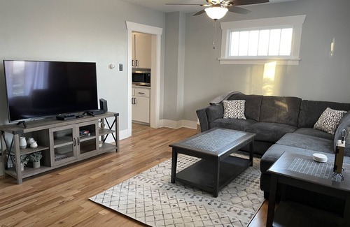 Central Tacoma House | Welcome to S 25th St.! 2 BR 1 BA + Bonus Space