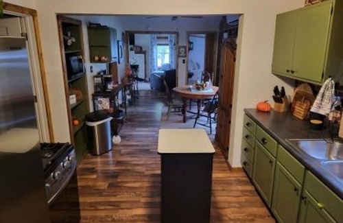 Mattoon House | Welcome to "Slice of Paradise"