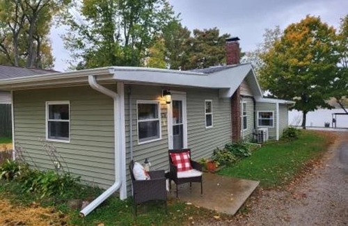 Mattoon House | Welcome to "Slice of Paradise"