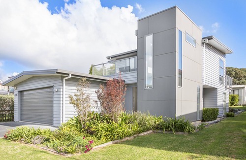 Snells Beach House | Welcome to Snells Ocean Views