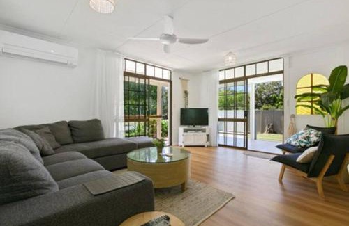 Tin Can Bay House | Welcome to Soleful