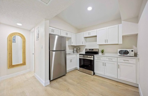 Cocoa Beach Apartment | Welcome to The Drift – Your Laid-Back Beach Escape in Cocoa Beach! Full Property