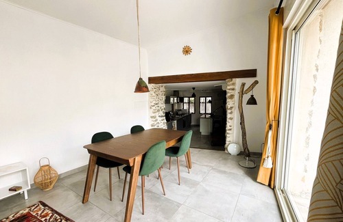 Molitg-les-Bains Villa | Welcome to the Casita and its large terrace in the heart of the historic village