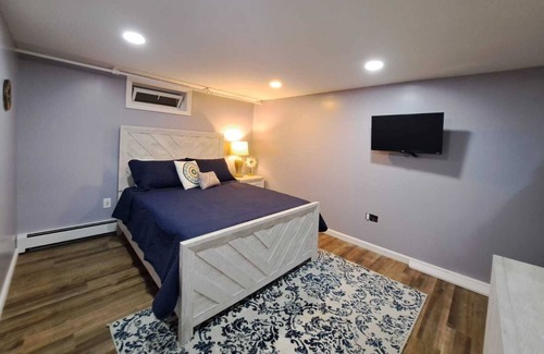 Maple Hill House | Welcome to the Heart of West Hartford