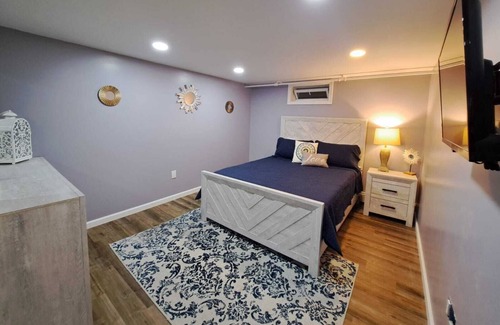 Maple Hill House | Welcome to the Heart of West Hartford