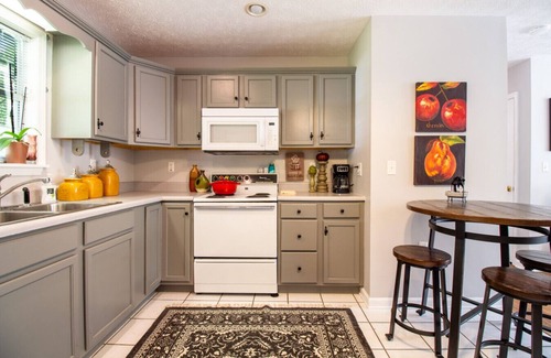 Harriman House | Welcome to The Hideaway in Harriman, TN