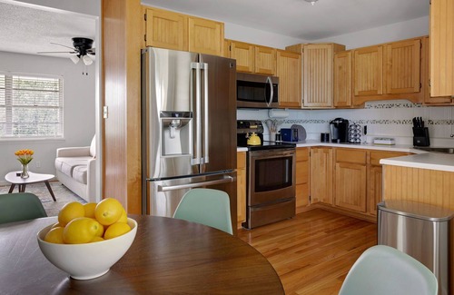 Augusta House | WELCOME TO THE OWL'S NEST - 2 BEDROOM HOME IN AUGUSTA, WINERIES & THE KATY TRAIL