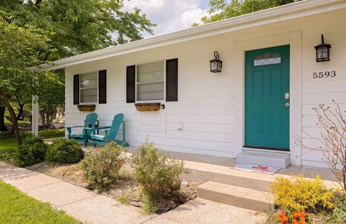 Augusta House | WELCOME TO THE OWL'S NEST - 2 BEDROOM HOME IN AUGUSTA, WINERIES & THE KATY TRAIL